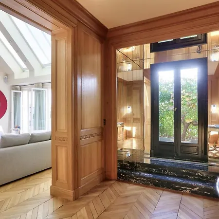 Superb Penthouse * Paříž