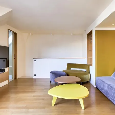 Superb Penthouse Paříž