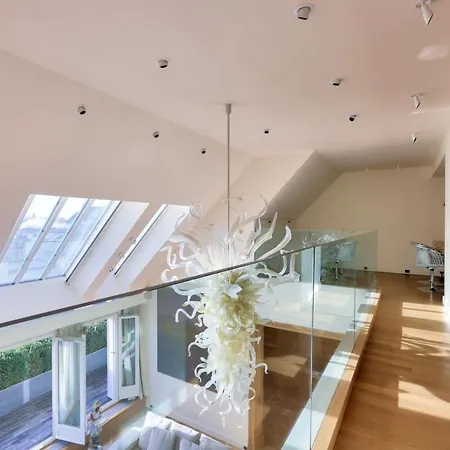Superb Penthouse